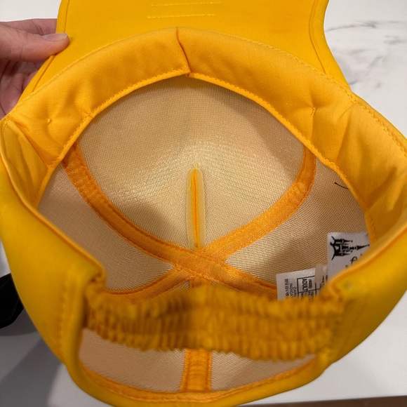 Disney Pluto Hat - Picture 4 of 5